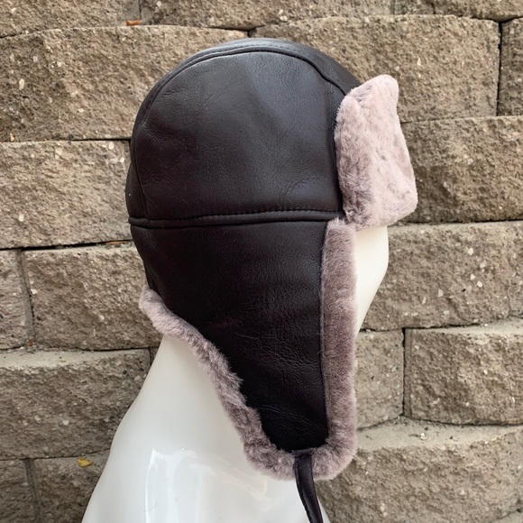 Sheepskin shearling leather Bomber Trapper hat NWT - Picture 2 of 7